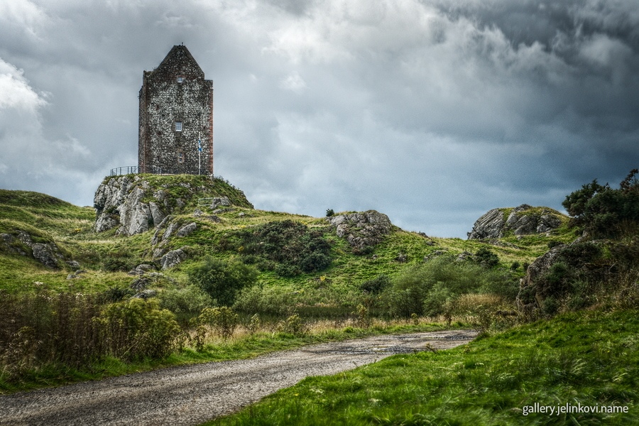 Smailholm Tower