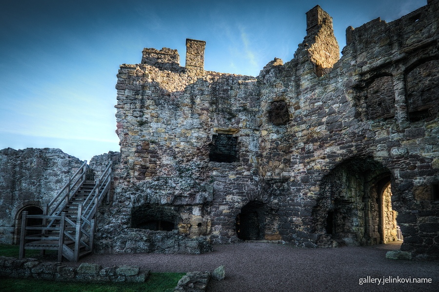 Dirleton Castle